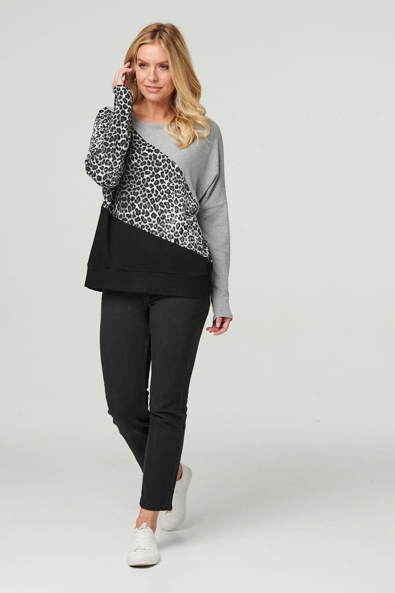 Colour Block Leopard Pullover